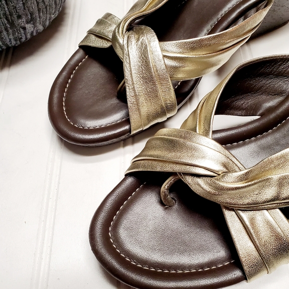 Cole Haan Gold Knotted Wedged Leather Sandal🎉 - Picture 5 of 8